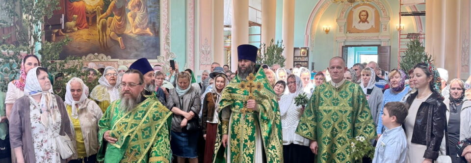 День Святой Троицы. Престольный праздник Вольского кафедрального собора.